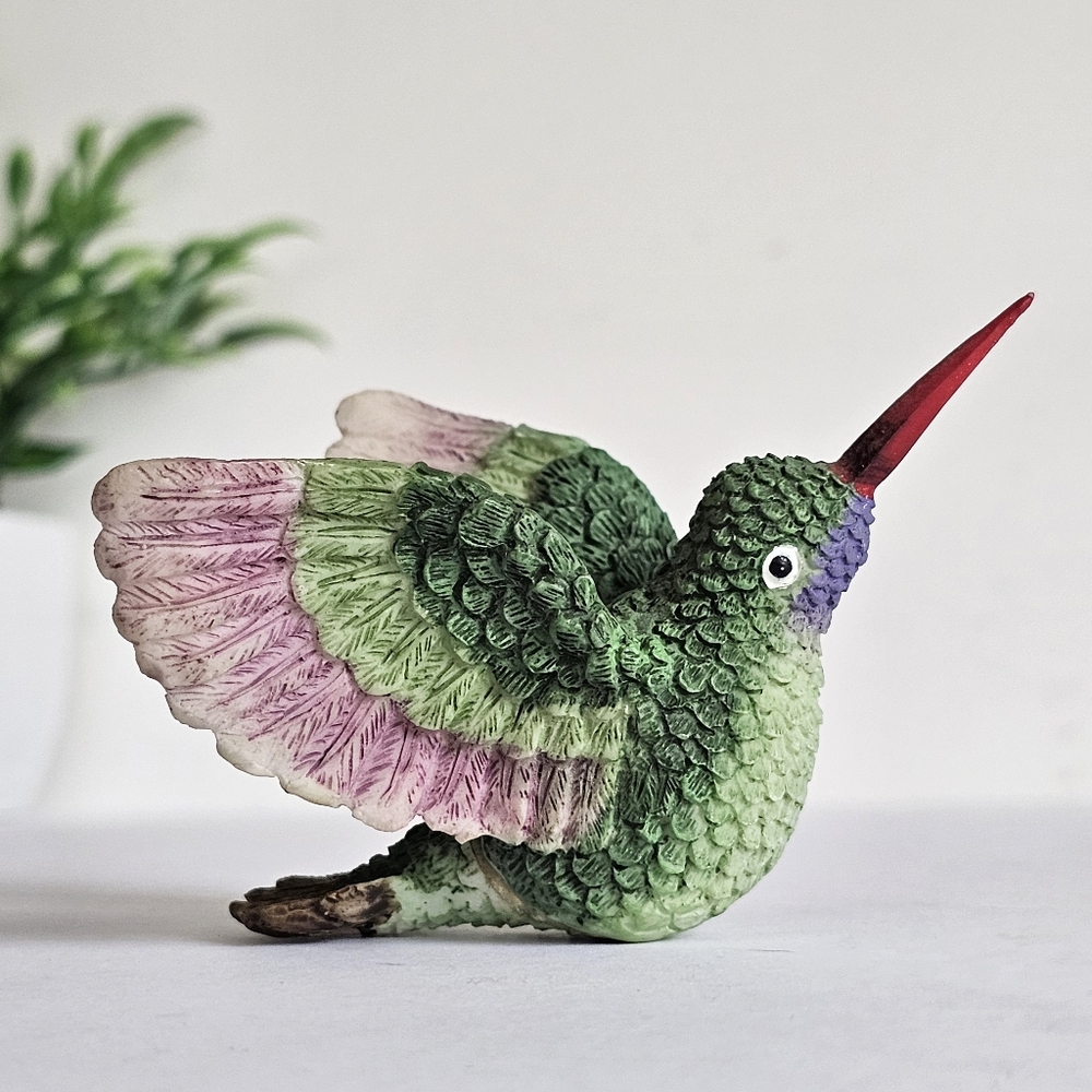 Mid-20th Century Green Hummingbird Bird Magnet 3" Resin Vintage Purple Throat